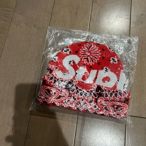 Red Supreme Bandanna Beanie Big Logo FW24